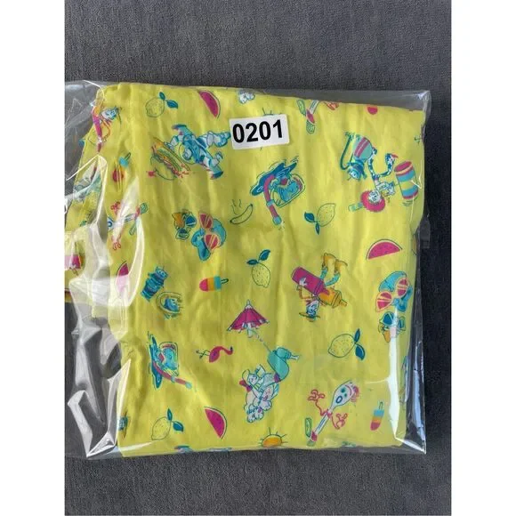 Disney Toy Story Button Down Shirt | Women’s XL | Yellow Buzz Woody Summer Print - Picture 8 of 8